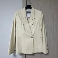 新品☆JUSGLITTY ホワイト テーラードジャケット - メルカリ