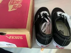 VANS 235のサムネイル