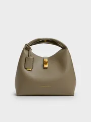 国内即完売CHARLES & KEITH Chance バッグ(M) CK2-10701618 オリーブ