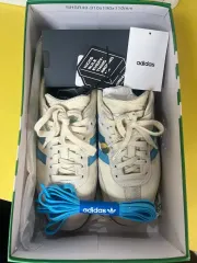 クリーム正規品/在庫処分 adidas x SPORTY&RICH サンバ クリーム ブルー (255)