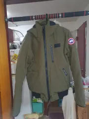 Canada Goose(カナダグース) アウター出品のサムネイル