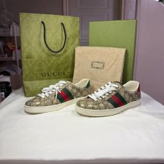 GUCCI グッチ GGスプリーム ビー スニーカー サイズ35.5 - メルカリ