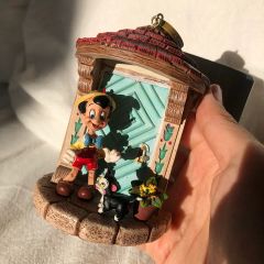 ディズニー オーナメント フィギュア ピノキオ ストロンボリ劇場