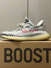 アディダス イージーブースト 350 V2 ゼブラ