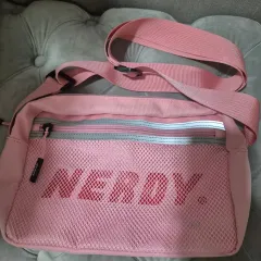 ノルディ クロスバッグ 出品のサムネイル