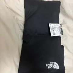 THE NORTH FACE ザノースフェイス Tシャツボールマフラー 未使用 新品 ブラックのサムネイル