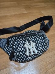 semon ウエストポーチ 馬 semon WAIST POUCH ウエストポーチ horse 馬 - メルカリ