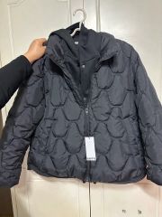新品未使用タグ付き MARNI 黒 キルティング ダウンジャケット フード 