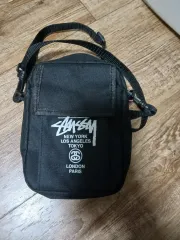 STUSSY ブラック ミニ クロスバックのサムネイル