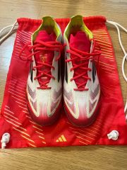 adidas F50 サッカーシューズ ホワイト/レッド/イエロー - メルカリ