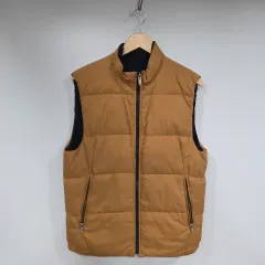 セオリー メンズ Mサイズ リバーシブル ダウンベストのサムネイル