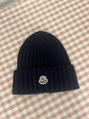 MONCLER ニット帽 ビーニー ブラック - メルカリ
