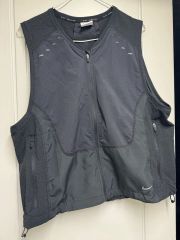 新品未使用 NIKE ナイキ ライフ ユーティリティ ベスト Mサイズ - メルカリ