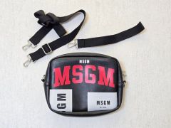 極美品【MSGM】ショルダーバッグ サコッシュ ポシェット レザー 