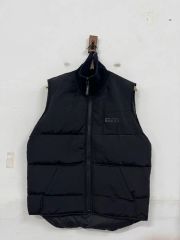アメカジ Levi's ダウンベスト ネイビー/ベージュ - メルカリ
