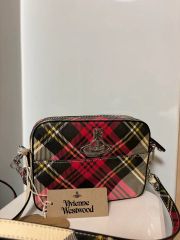 ✨極美品✨ヴィヴィアン ウエストウッド ミニショルダー ゴールド 