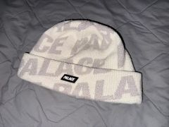 palace skateboards パレス　him ビーニー　beanie palace skateboards パレス him ビーニー beanie - メルカリ