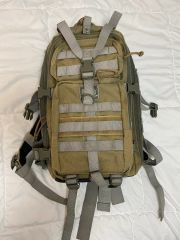 2000年代 米軍実物特殊部隊 CAMELBAK TALON フォリッジグリーン - メルカリ