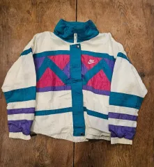 ヴィンテージ NIKE WIND AND WISH ブレーカー