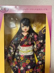 ジェニー 袴 卒業袴 箱あり ジェニーちゃん人形 着物ジェニー - メルカリ