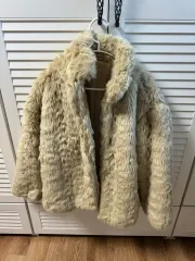 ベージュ ファー ジャケット
