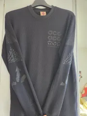 ナイキ ACG ブラック 長袖 Tシャツ