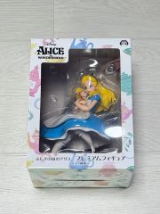 ディズニーストア限定 ふしぎの国のアリス 万年カレンダー フィギュア