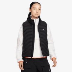 m*️様 完売品　NIKE　ACG　ダウン　ベスト　ルナレイク　ブラック　黒　軽 m*️様 完売品 NIKE ACG ダウン ベスト ルナレイク ブラック 黒 軽