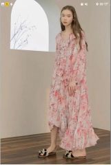 野口衣織ちゃん着用】dazzlin マチラッフルフラワープリントワンピース