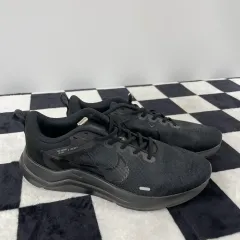 425) NIKE ダウンシフター12 スニーカー 265mm