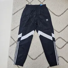 アディダス ウーブン トラックパンツ ブラック M サイズ 新品