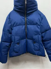 ZADIG&VOLTAIRE ザディグ・エ・ヴォルテール ほぼ新品 ハイネック ショートダウン 送料込み (10歳)のサムネイル