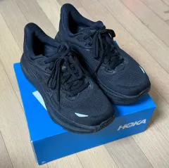 HOKA ONE ONE ホカオネオネ ボンダイ9 ワイド 260 サイズ