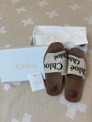 Chloé クロスストラップサンダル ベージュ - メルカリ