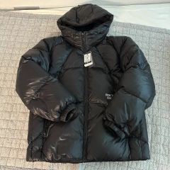 新品未使用タグ付き MARNI 黒 キルティング ダウンジャケット フード 