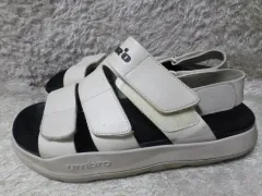 270 アンブロ サンダル スリッパ 中古 靴のサムネイル