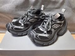 BALENCIAGA 6XL スニーカー ブラック/グレー メッシュ サイズ42 - メルカリ