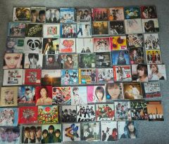 B'z 全シングル 54枚 コンプリートセット！状態良好！ - メルカリ