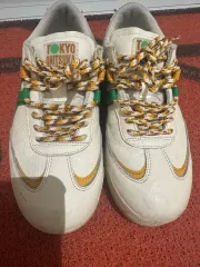 オニツカタイガースニーカー 出品