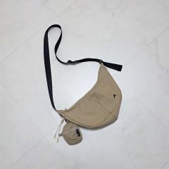 Cotopaxi】ハーフムーン ショルダーバッグ ユニセックス8L - メルカリ