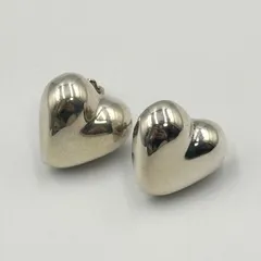 TIFFANY ティファニー フルハート ピアス シルバー925 【24時間以内発送✨️】のサムネイル