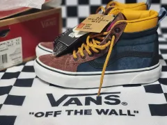 VANS バンズ Sk8-Hi MTE カプチーノ マルチCOLOR スニーカー 220 新品のサムネイル