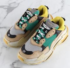 balenciaga triple s EU40 J26.5 us7 Uk6 - メルカリ