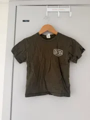 デウス Tシャツのサムネイル