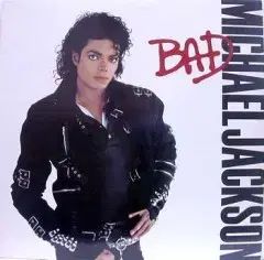Michael Jackson急死翌日のスポーツ誌3刊と冊子2冊 Michael Jackson急死翌日のスポーツ誌3刊と冊子2冊 - メルカリ