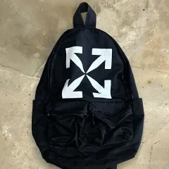 新品 オフホワイト Black バックパック OSのサムネイル
