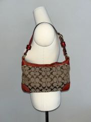 ⭐美品⭐COACH シグネチャー ハーフムーン アクセサリーポーチ - メルカリ