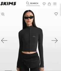 ナイキ スキムズ NIKE SKIMS ブラック ジップアップ クロップド ジャケットのサムネイル