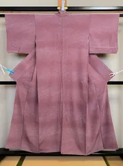 333B【アンティーク着物】小紋 渦巻き文様 紫×ピンク系 正絹？？ リメイク素材にも