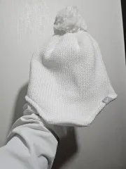 ナイキ ポンポン ビーニー 白